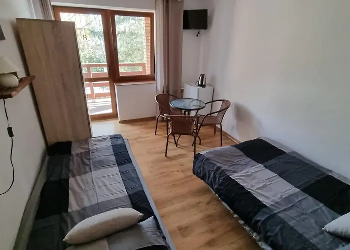 Pod Debami * Pobierowo